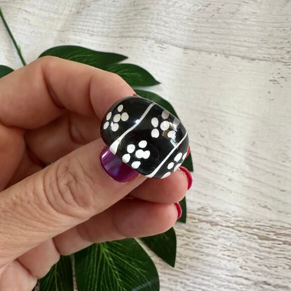 BOGO FREE BLACK WHITE DOTTED RING RETRO - Picture 2 of 7